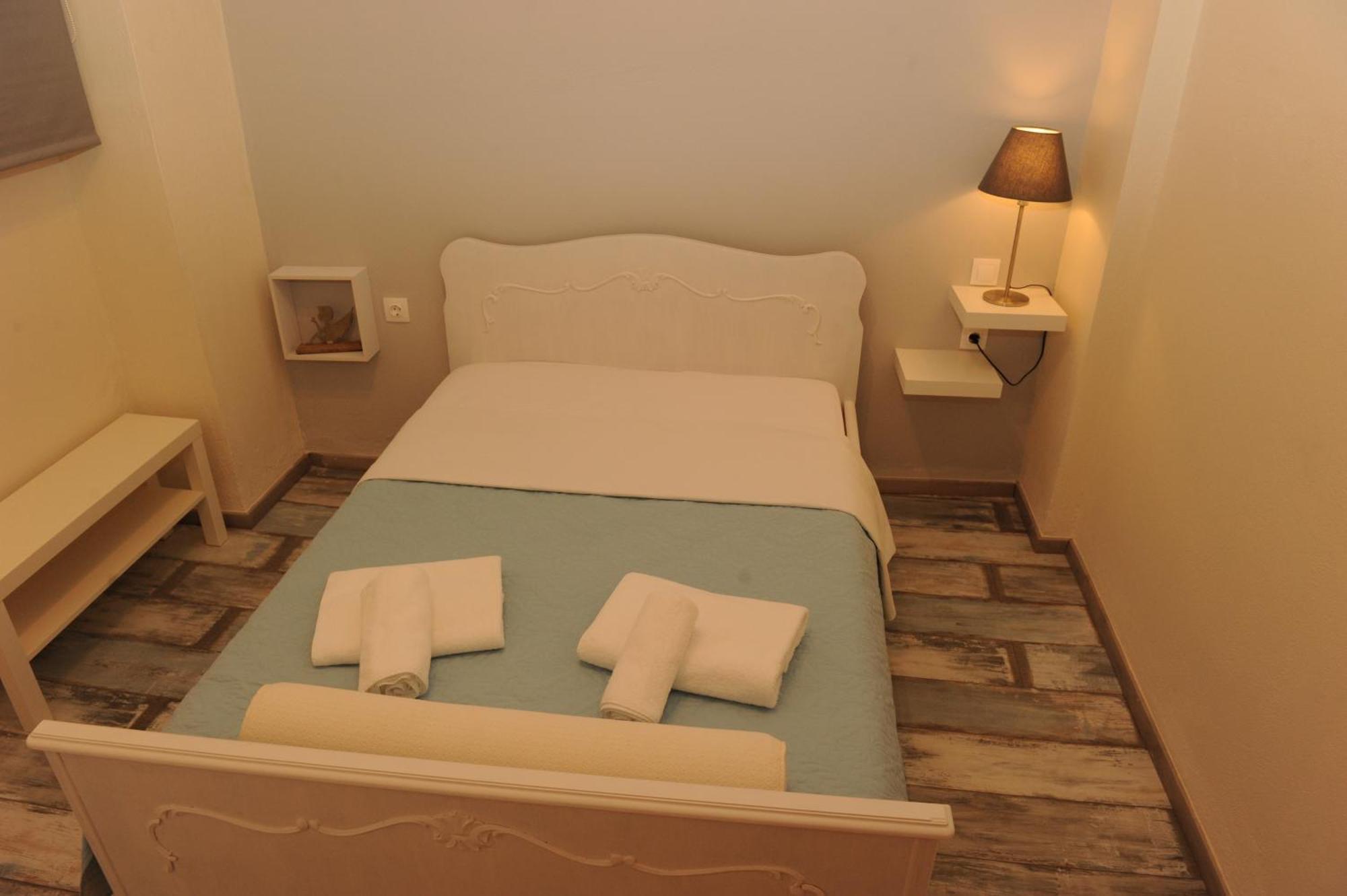 Delphic Moments - Sunny App 3Br, 2Ba With View Lejlighed Eksteriør billede