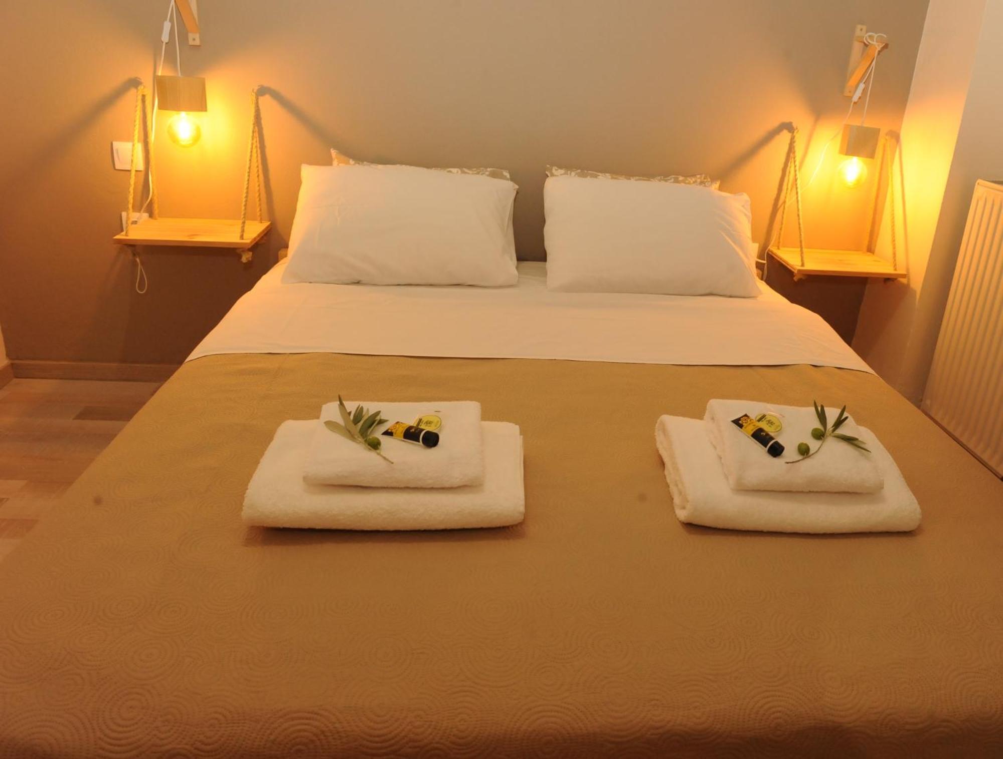 Delphic Moments - Sunny App 3Br, 2Ba With View Lejlighed Eksteriør billede